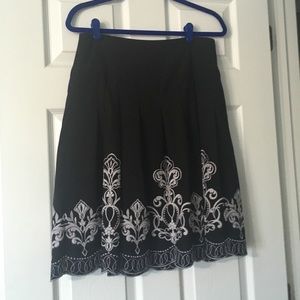 Ann Taylor embroidered skirt